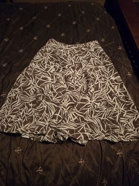 A-Line Brown and White Leaf Print Skirt
